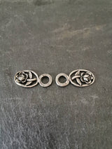 2er Set Miederhaken "Rose" Dirndlhaken altsilber metall Miederösen Rosenmiederösen